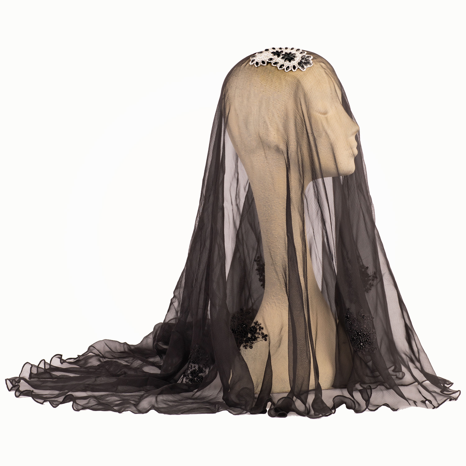 MOURNING LADY