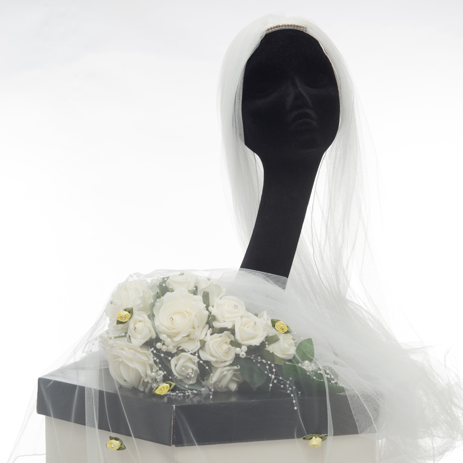 WHITE WEDDING VEIL WITH YELLOW ROSES